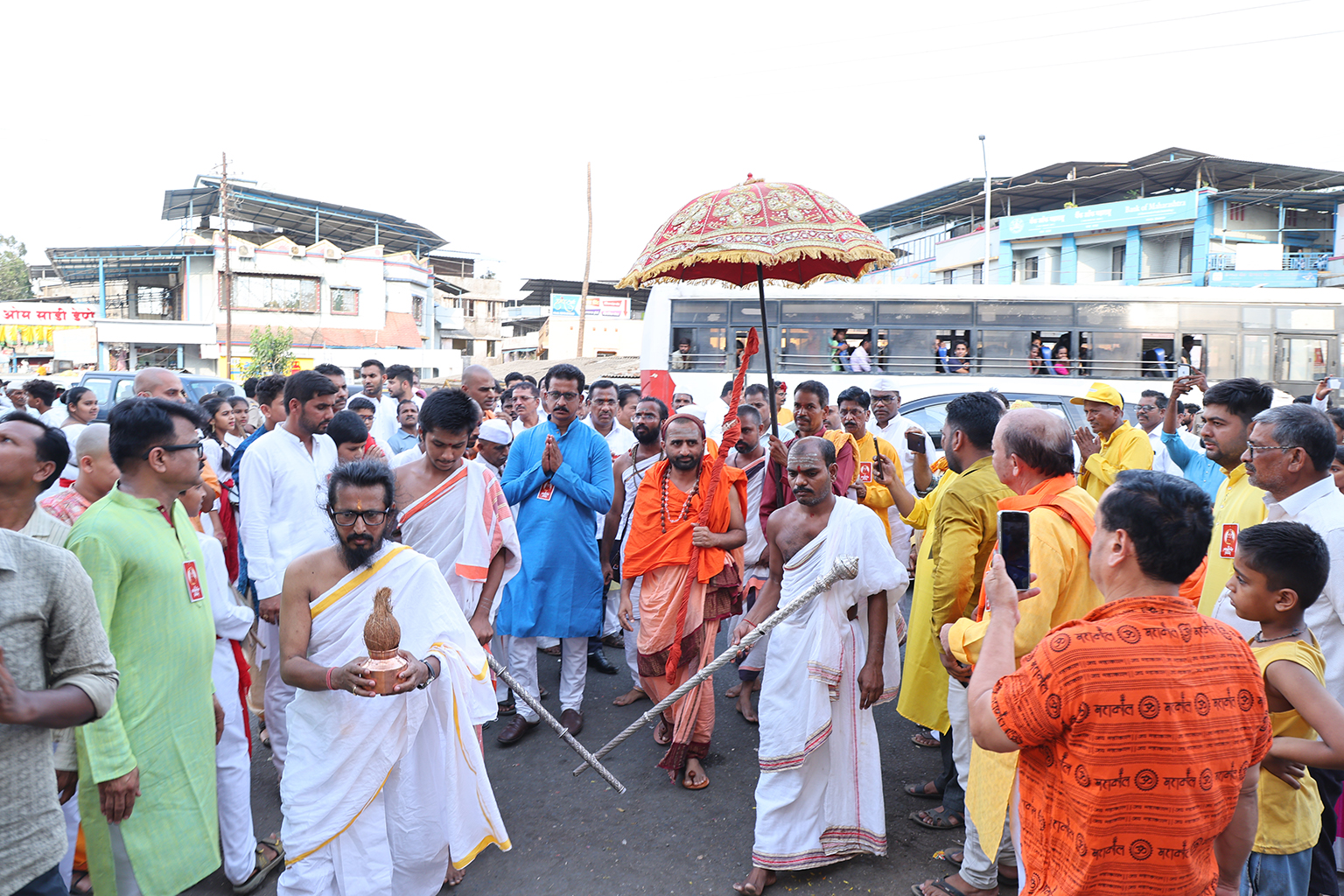 shanakaracharya recive
